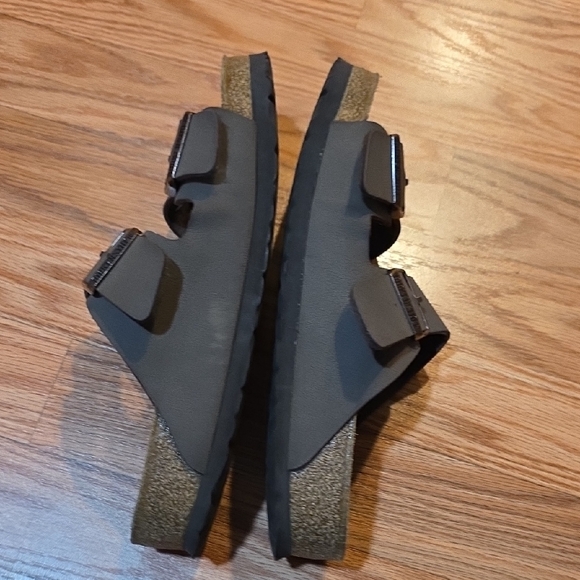 Birkenstock Arizona Sandals - Picture 7 of 8